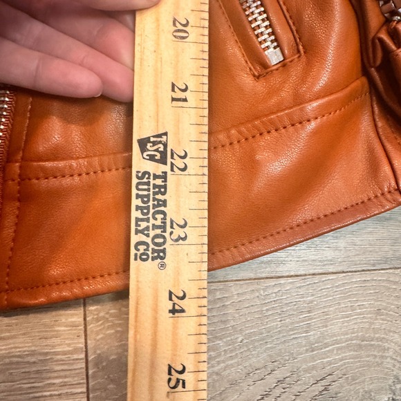 NWT Torrid Faux Leather Asymmetrical Moto Jacket Cognac Brown Size 2X 18-20 - Picture 6 of 9